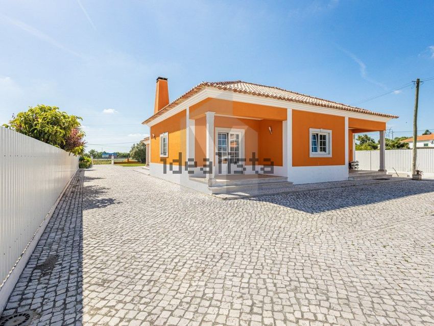 Moradia T4 em Almoster, €650.000