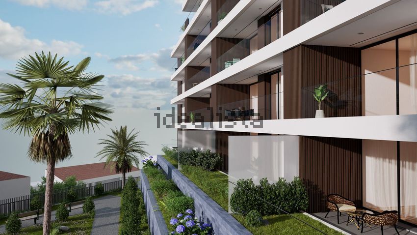 Apartamento T3 em Estreito de Câmara de Lobos, €470.000