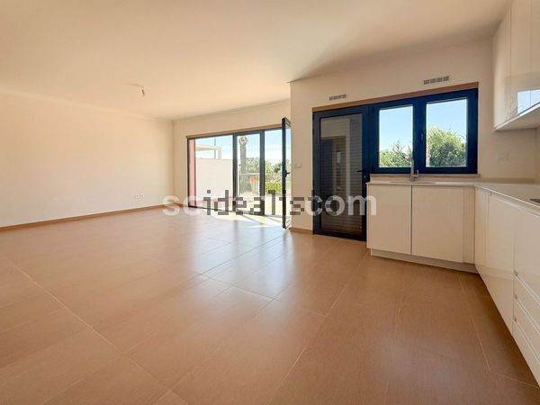 3-bedroom freehold villa in Albufeira — photo 5 of 5