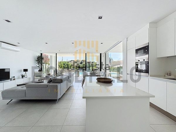 4-bedroom freehold villa in Caldas da Rainha/Foz do Arelho — photo 3 of 5