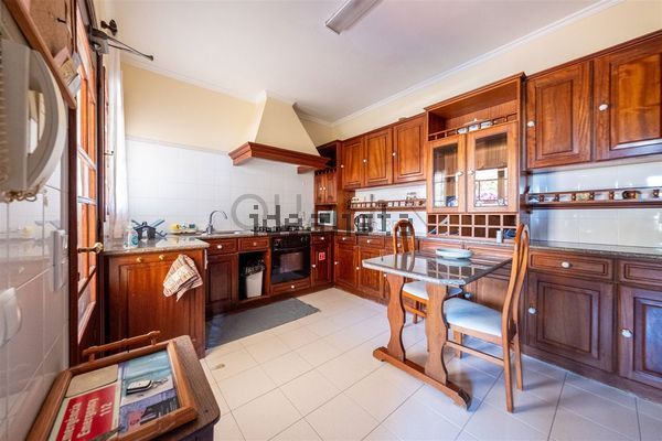 3-bedroom freehold villa in Funchal — photo 4 of 5