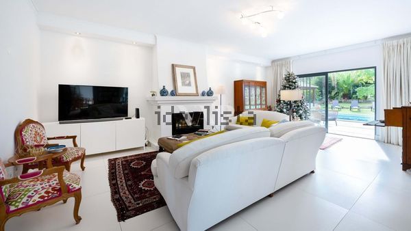 4-bedroom freehold villa in Loulé/Vilamoura — photo 2 of 5