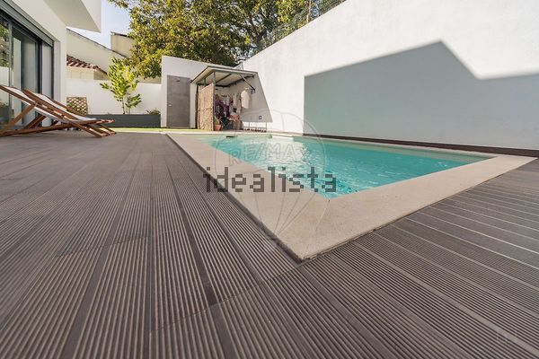 Detached house in Rua Cravos, Rinchoa, Rio de Mouro — image 3