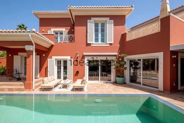 4-bedroom freehold villa in Loulé/Vilamoura — photo 3 of 5