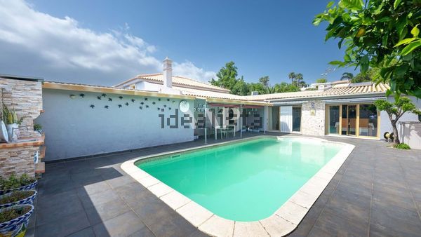 6-bedroom freehold villa in Loulé/Vilamoura — photo 1 of 5
