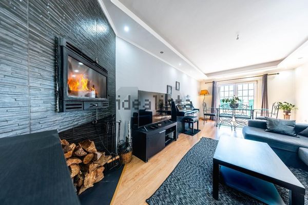 3-bedroom freehold villa in Cascais/Estoril — photo 1 of 5