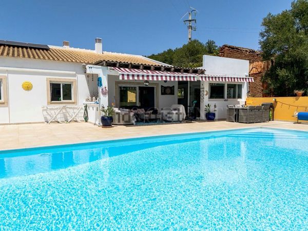 4-bedroom freehold villa in Silves — photo 4 of 5