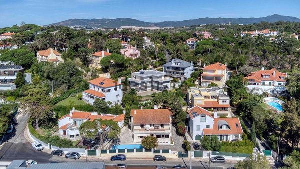 5-bedroom freehold villa in Cascais/Estoril — photo 4 of 5