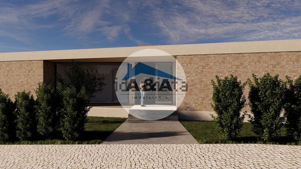 4-bedroom freehold villa in Óbidos — photo 5 of 5