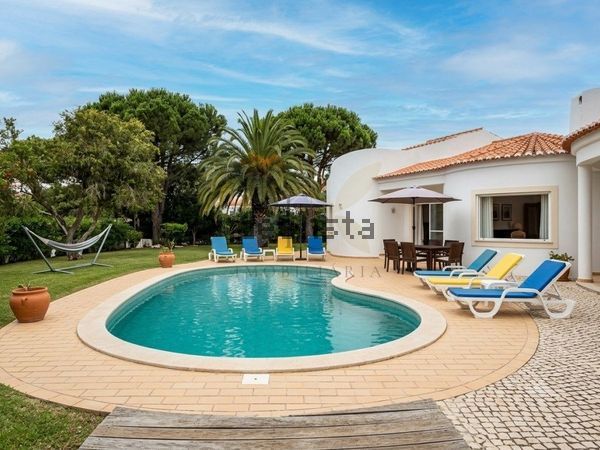5-bedroom freehold villa in Portimão — photo 2 of 5