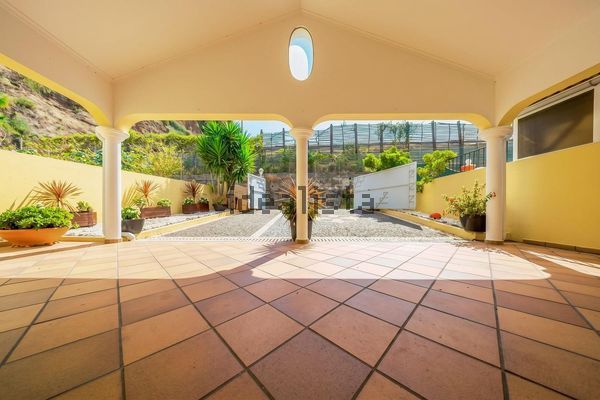 3-bedroom freehold villa in Ponta do Sol — photo 4 of 5