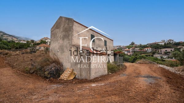 2-bedroom freehold villa in Funchal — photo 3 of 5