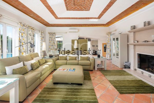 4-bedroom freehold villa in Loulé/Vilamoura — photo 4 of 5