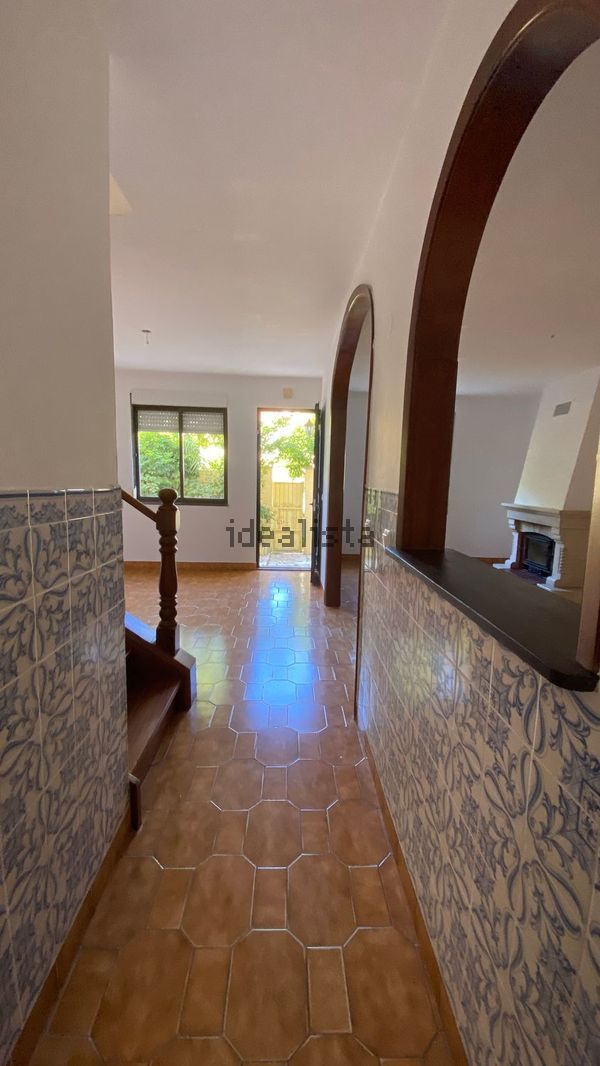 3-bedroom freehold villa in Cascais/Estoril — photo 3 of 5