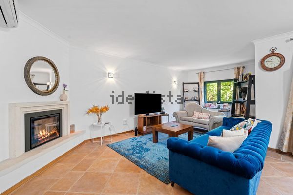 4-bedroom freehold villa in Sintra/Colares — photo 3 of 5