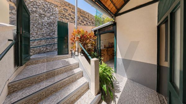 5-bedroom freehold villa in Funchal — photo 4 of 5