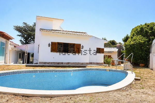 6-bedroom freehold villa in Cascais/Estoril — photo 3 of 5