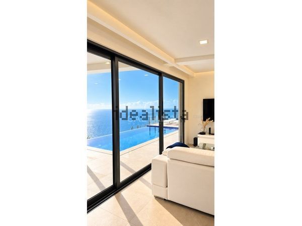 3-bedroom freehold villa in Ponta do Sol — photo 2 of 5