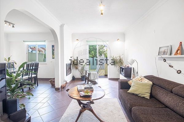 3-bedroom freehold villa in Cascais/Estoril — photo 2 of 5