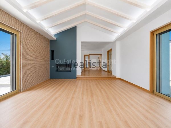 4-bedroom freehold villa in Sintra/Colares — photo 5 of 5