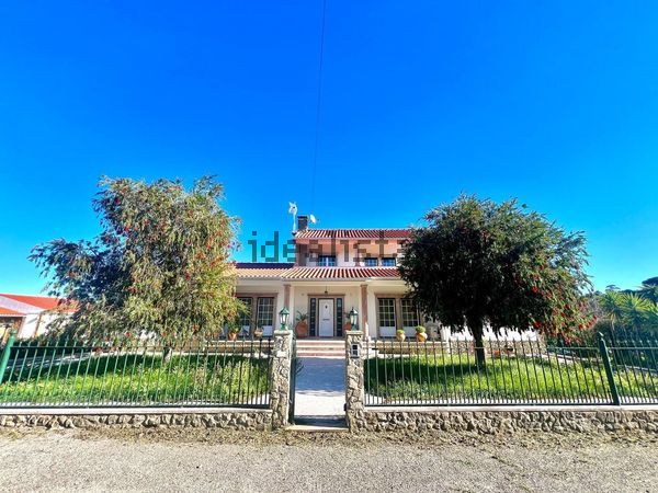 4-bedroom freehold villa in Sintra/Colares — photo 2 of 5