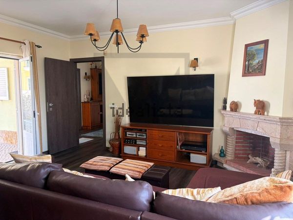 Detached house in Carvoeira — image 4