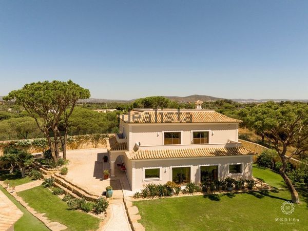 5-bedroom freehold villa in Loulé/Vilamoura — photo 4 of 5