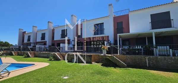 3-bedroom freehold villa in Albufeira — photo 3 of 5