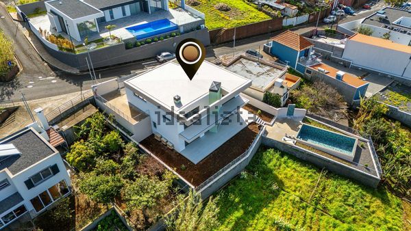 Detached house in Rua Nova do Loreto, Arco da Calheta — image 3
