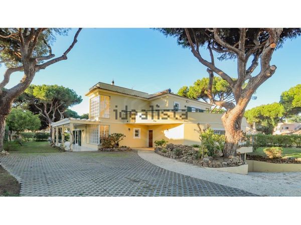 5-bedroom freehold villa in Loulé/Vilamoura — photo 2 of 5