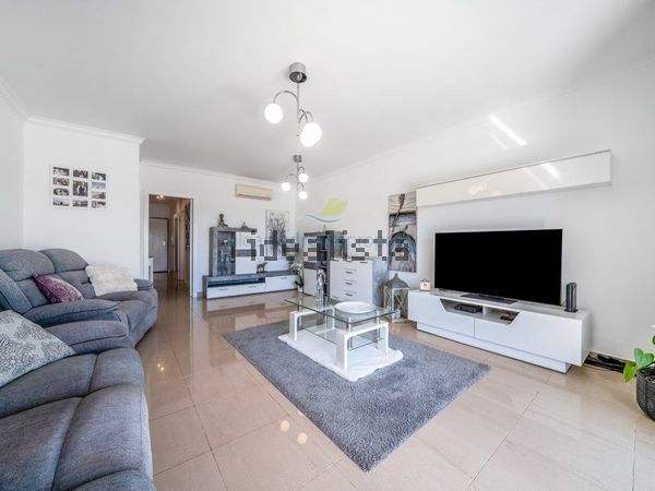 2-bedroom freehold villa in Albufeira — photo 4 of 5