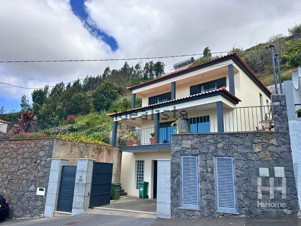 Detached house in Estrada do Livramento, 6 b, Monte — image 4