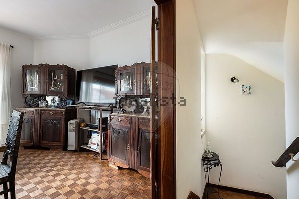 5-bedroom freehold villa in Cascais/Estoril — photo 4 of 5
