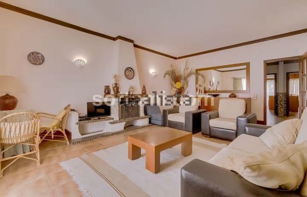 3-bedroom freehold villa in Loulé/Vilamoura — photo 2 of 5