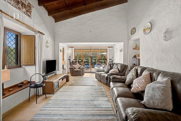 3-bedroom freehold villa in Faro — photo 2 of 5