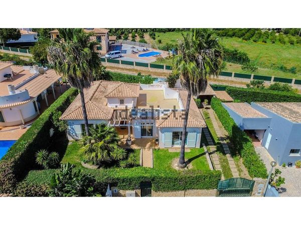 Detached house in Quinta da Balaia, Balaia, Albufeira e Olhos de Água — image 3