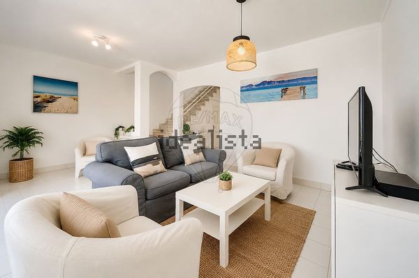 Detached house in Rua de Turiquintas, Porches — image 4