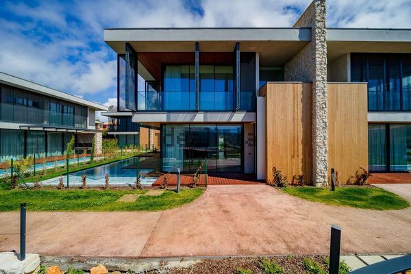 4-bedroom freehold villa in Cascais/Estoril — photo 4 of 5