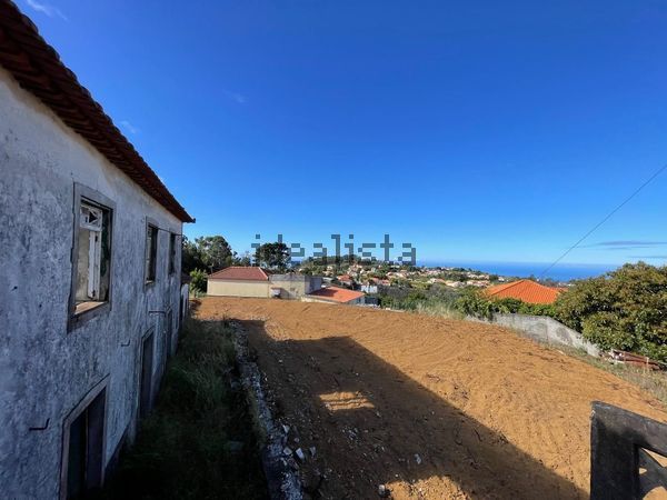 3-bedroom freehold villa in Calheta — photo 3 of 5