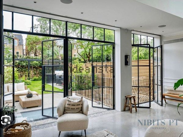 6-bedroom freehold villa in Cascais/Estoril — photo 3 of 5