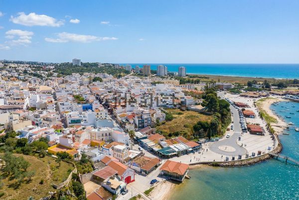 Detached house in Largo da Ribeira, 7, Centro, Alvor — image 3
