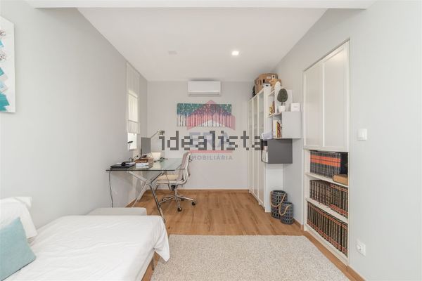 4-bedroom freehold villa in Faro — photo 4 of 5