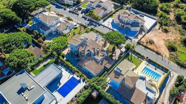 4-bedroom freehold villa in Loulé/Vilamoura — photo 3 of 5