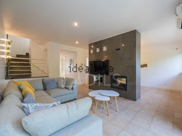3-bedroom freehold villa in Albufeira — photo 3 of 5