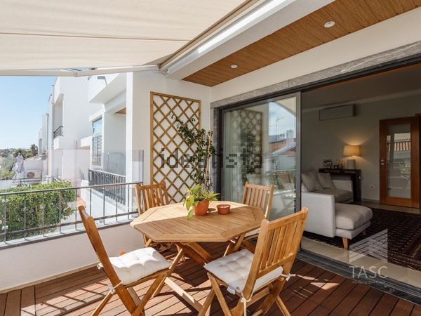 3-bedroom freehold villa in Cascais/Estoril — photo 2 of 5