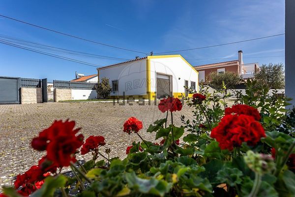 4-bedroom freehold villa in Mafra/Ericeira — photo 2 of 5