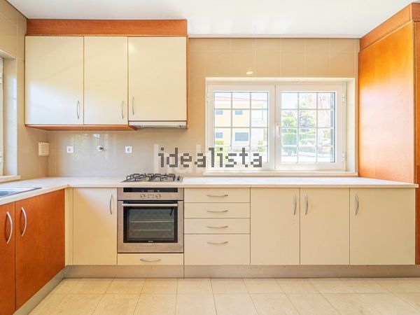 4-bedroom freehold villa in Cascais/Estoril — photo 4 of 5