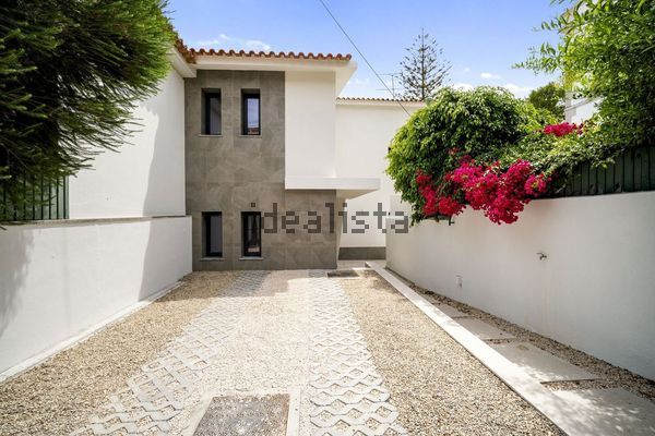 4-bedroom freehold villa in Cascais/Estoril — photo 2 of 5