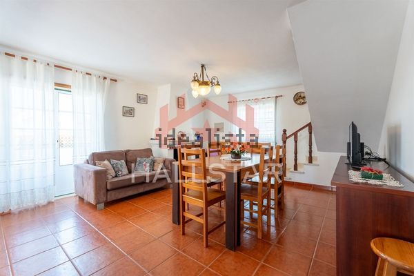 4-bedroom freehold villa in Alcobaça/São Martinho do Porto — photo 3 of 5