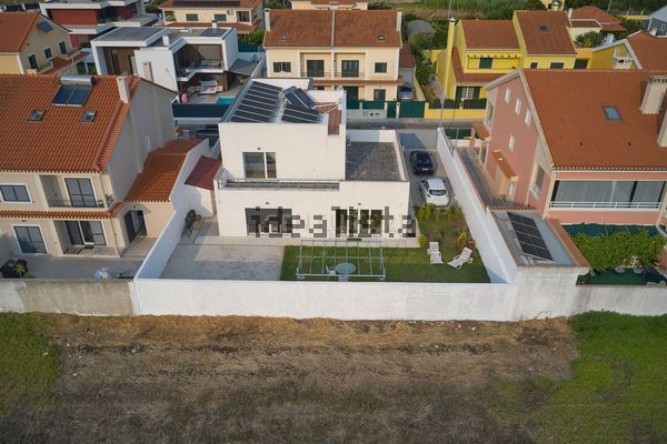 Detached house in Rua Colmeal Nn, Trajouce - Mato Cheirinhos, São Domingos de Rana — image 5
